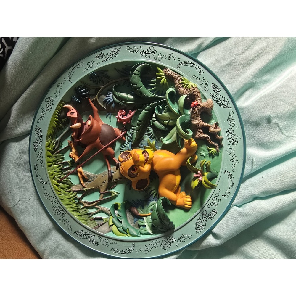 Disney The Lion King "Hakuna Matata No Worries" Limited Edition 3d Plate
